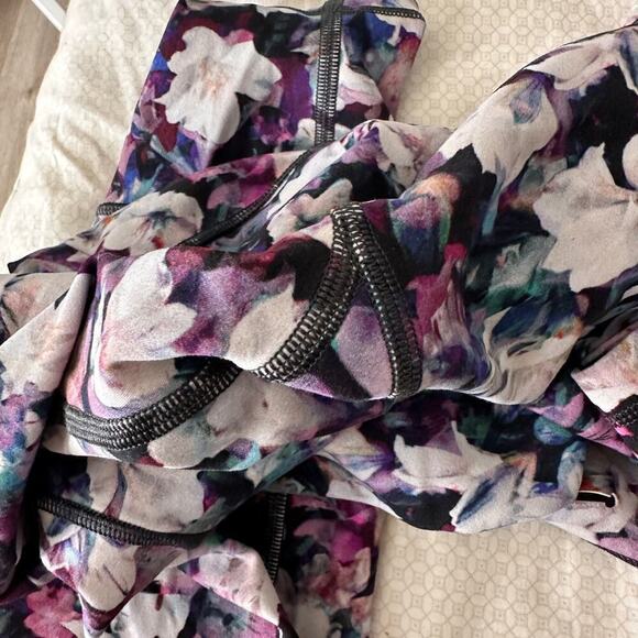 Lululemon In Movement Tight floral workout leggings Everlux size 4 utopia - Picture 11 of 13